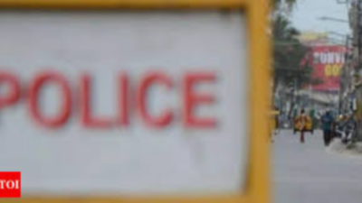 Pune: Woman tries to strangle self at Maharshinagar police chowkey