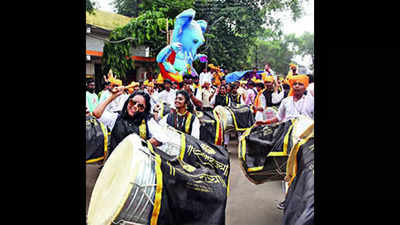 Indore: Bappa arrives, Indoreans immerse in festive fervour