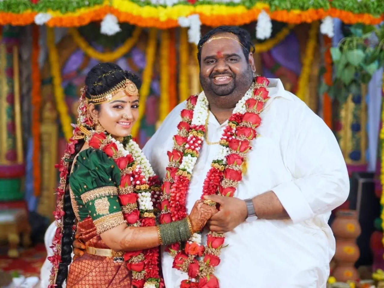 Ravindar Chandrasekaran Wedding News VJ Mahalakshmi gets married to producer Ravindar Chandrasekaran 