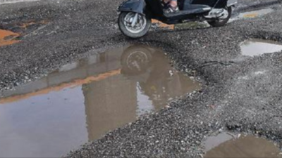 Civic neglect: Bengaluru has most deaths by pothole-related accidents |  Bengaluru News - Times of India