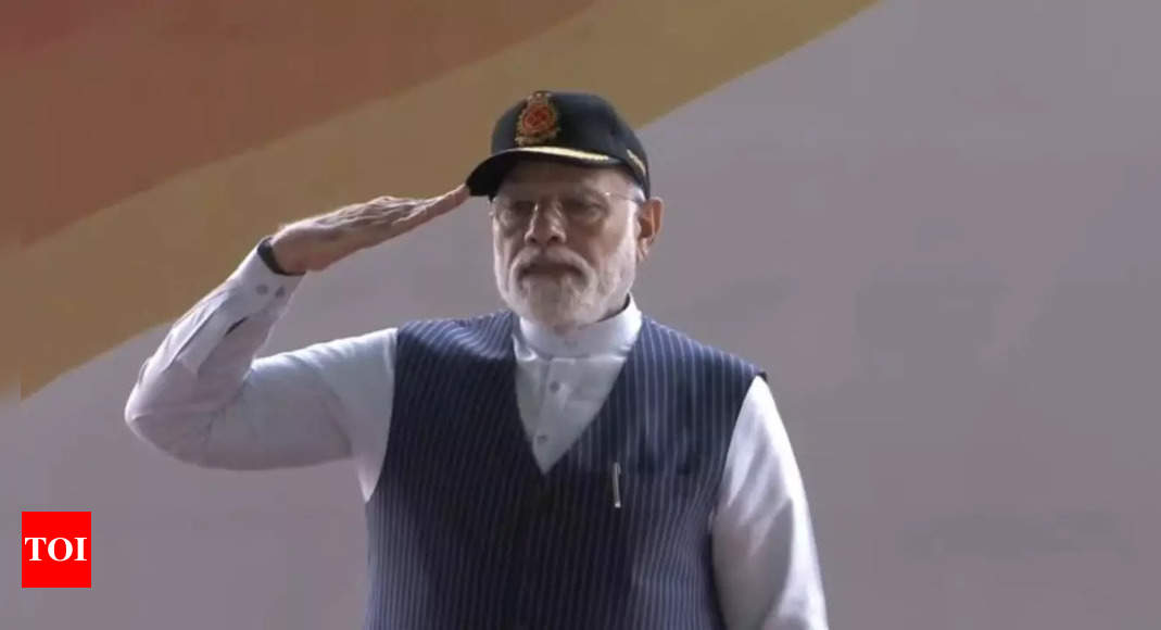 Indian Navy New Flag  PM Modi Unveils New Ensign Of Indian Navy