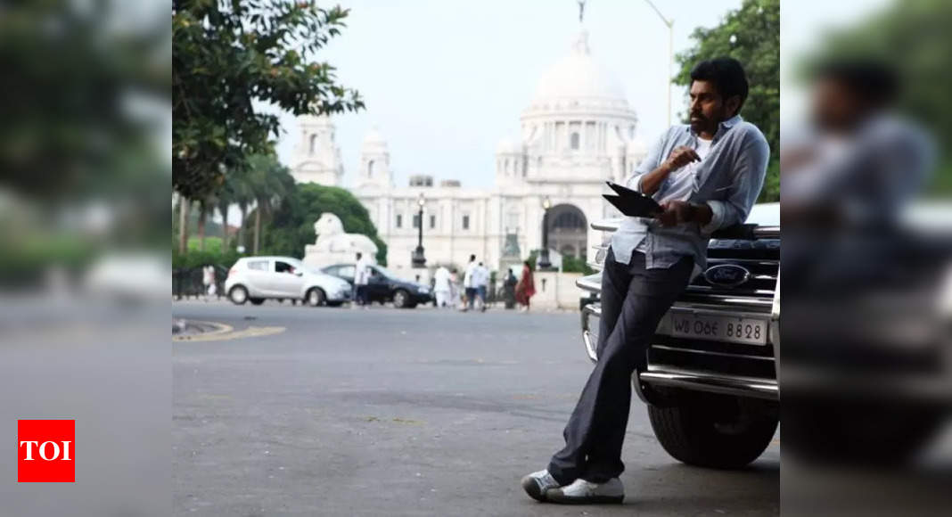 When Pawan Kalyan roamed around the streets of Kolkata and nobody recognized him! – Times of India