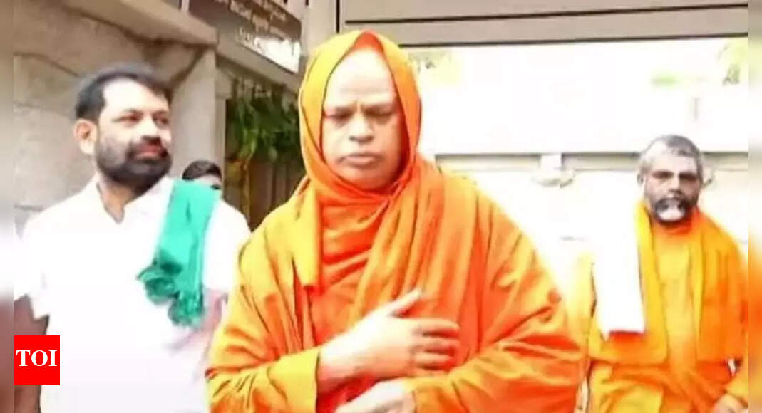 Rape accused Karnataka seer sent to 4-day police custody