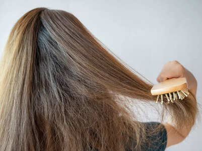 Tired of frizzy hair? Start this hair care routine now!