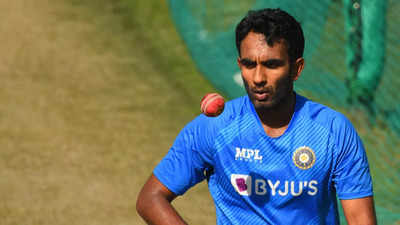 Warwickshire sign India all-rounder Jayant Yadav for rest of County season