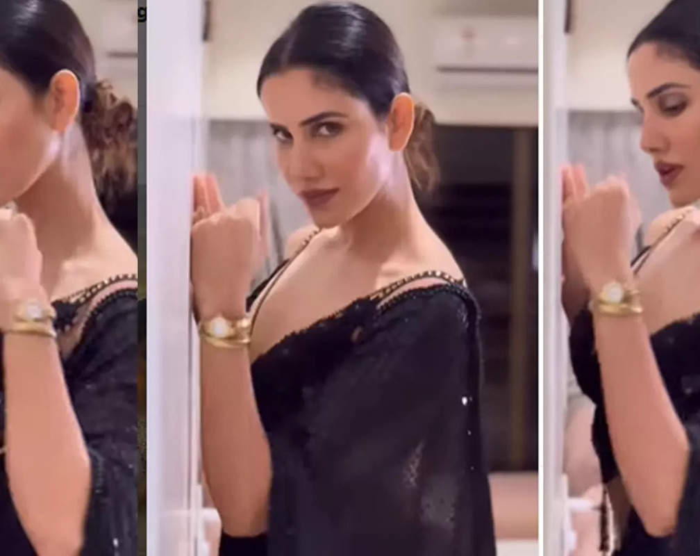 
Sonnalli Seygall looks bewitching in a black saree; netizen writes, 'My future wife'
