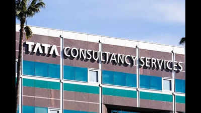 No two salary hikes for new experienced hires in TCS