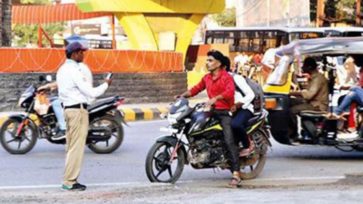 Police Told To Abstain From Using Personal Mobiles For Clicking Pics Of ...