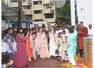 Shilpa dances despite injury at visarjan