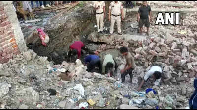 Delhi: Labourer killed in wall collapse in Mustafabad area