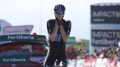 Arensman wins mountain Vuelta stage as Evenepoel loses more time