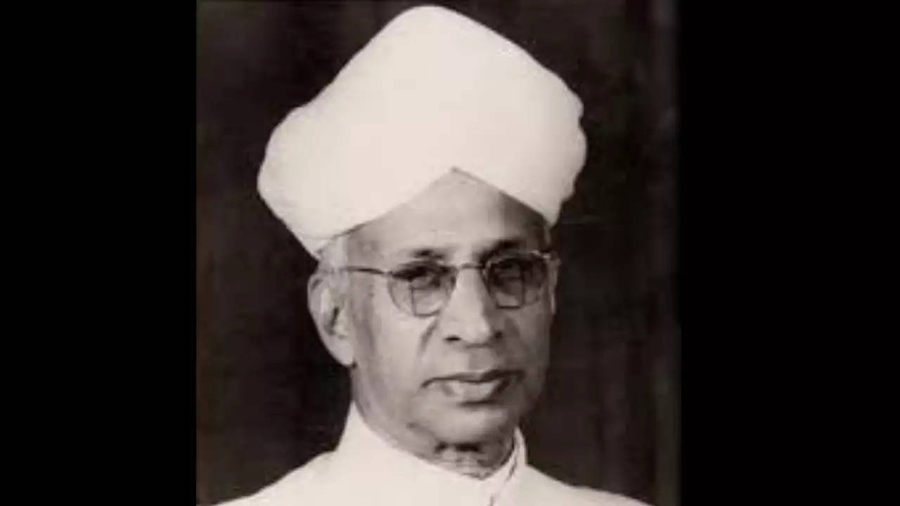 Teachers Day: Know interesting facts about Dr Sarvepalli ...