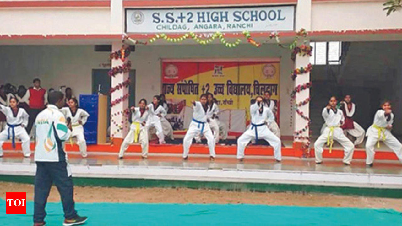 Sports Teacher Gives Free Karate Training To Girls In City School