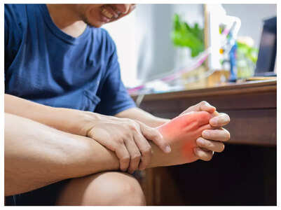 High uric acid: Never ignore the swelling in joints