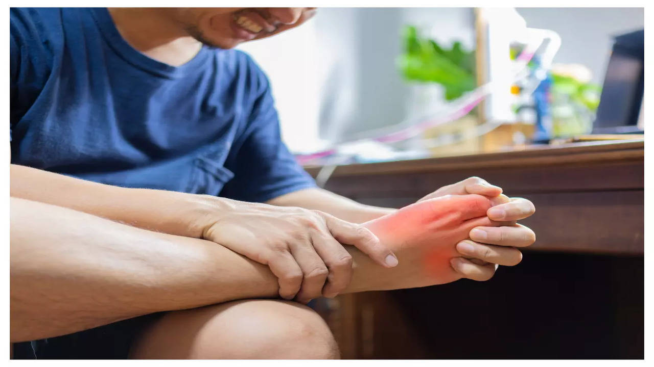 Heel pain due hot sale to uric acid