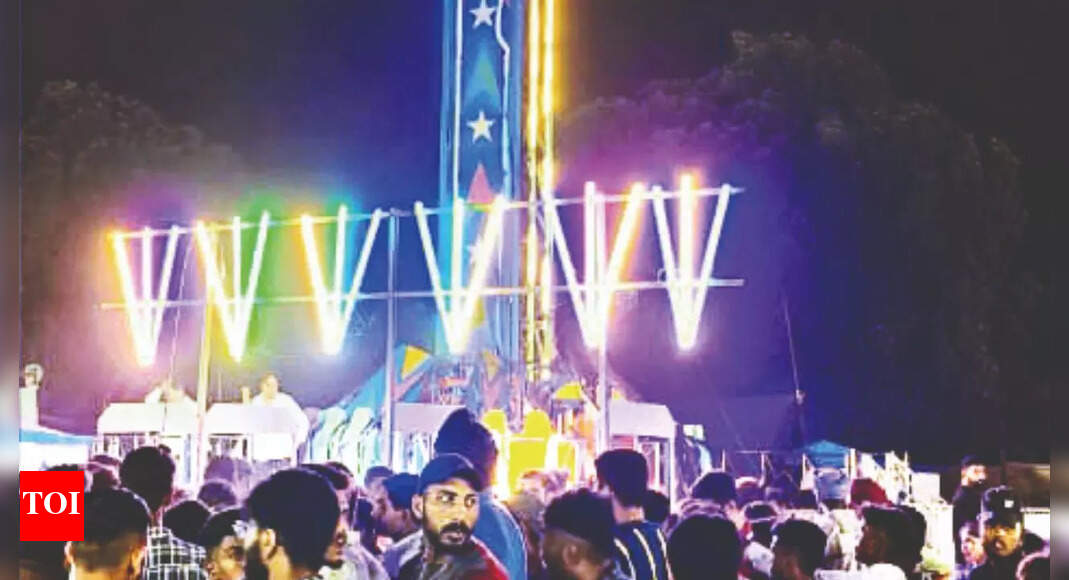 Mohali Accident Ride Crashes At Fair, 10 Injured Chandigarh News