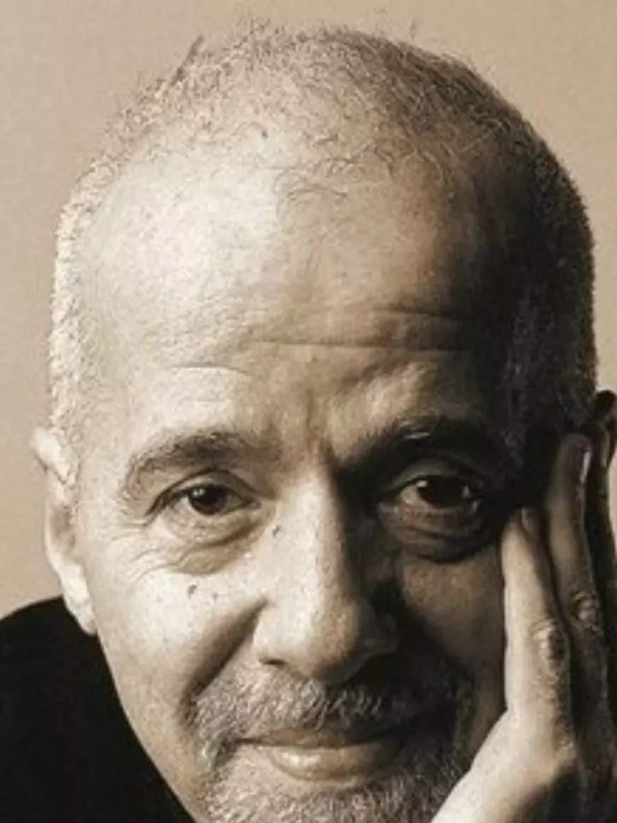 Profound quotes by Paulo Coelho that will inspire you to seize the day