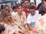 Ganesh Chaturthi 2022: Shilpa Shetty and Raj Kundra bid adieu to Ganpati Bappa with much fervour