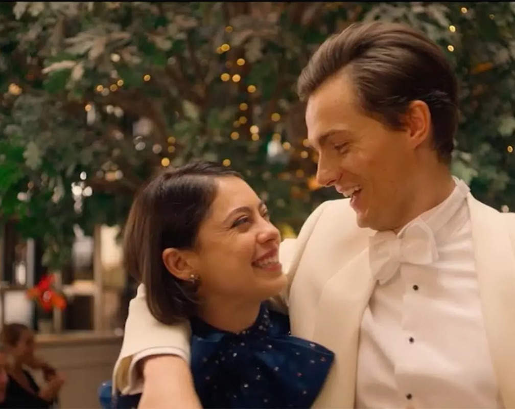 
'Wedding Season' Trailer: Gavin Drea and Rosa Salazar starrer 'Wedding Season' Official Trailer
