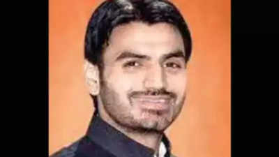 Noida: Wife seeks security for Shrikant Tyagi during court hearings