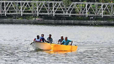 Kolkata: Never banned petrol boats at Lake, says NGT