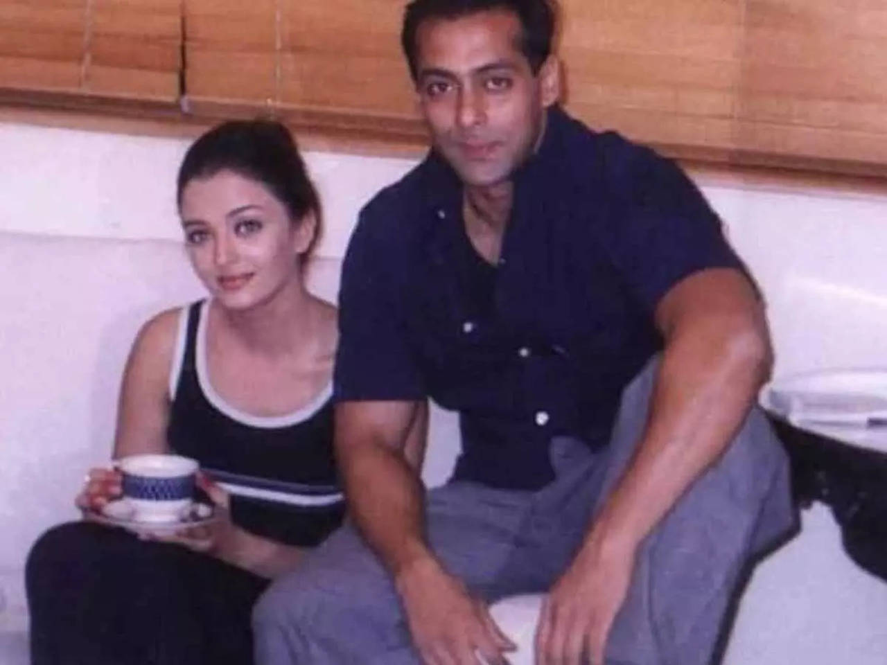 Salman Khan Aishwarya Rai Ki Sex - Aishwarya-Salman Relationship News: Throwback: When Aishwarya Rai Bachchan  called 'Salman chapter a nightmare' and vowed never to work with him again  | - Times of India