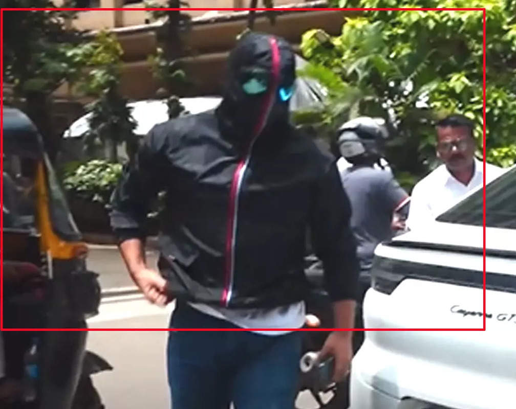 
Raj Kundra goes incognito again! Shilpa Shetty Kundra’s husband hides his face as he gets papped in Andheri
