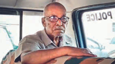 Dehradun: 73-year-old man kills wife with cricket bat after she refuses ...