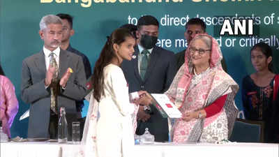 Sheikh Hasina confers scholarships on descendants of Indian soldiers killed in Bangladesh Liberation War