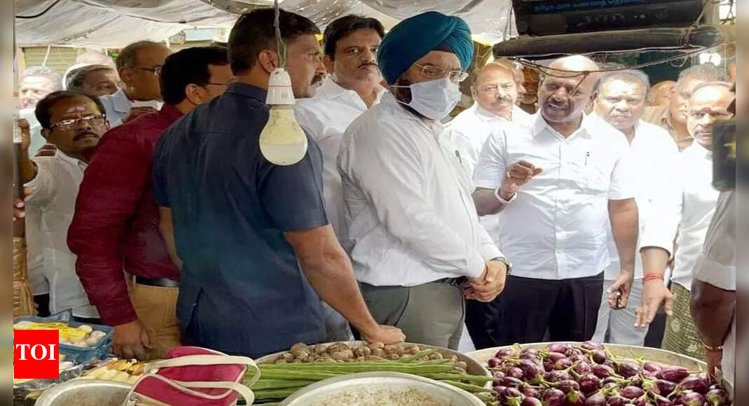 Chennai Corporation to renovate 100yearold Saidapet vegetable market