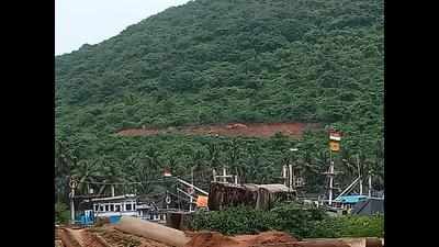 Residents oppose construction of road next to hill in Karwar