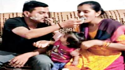 Ahmedabad cop kills self along with wife & toddler