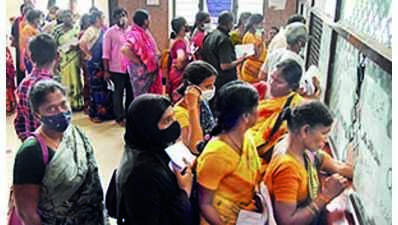 Dengue, viral patients throng Vijayawada GGH, VMC holds med camps