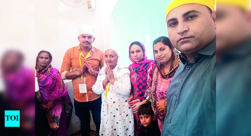pak-3-lakh-pak-currency-was-just-a-gift-family-of-accused