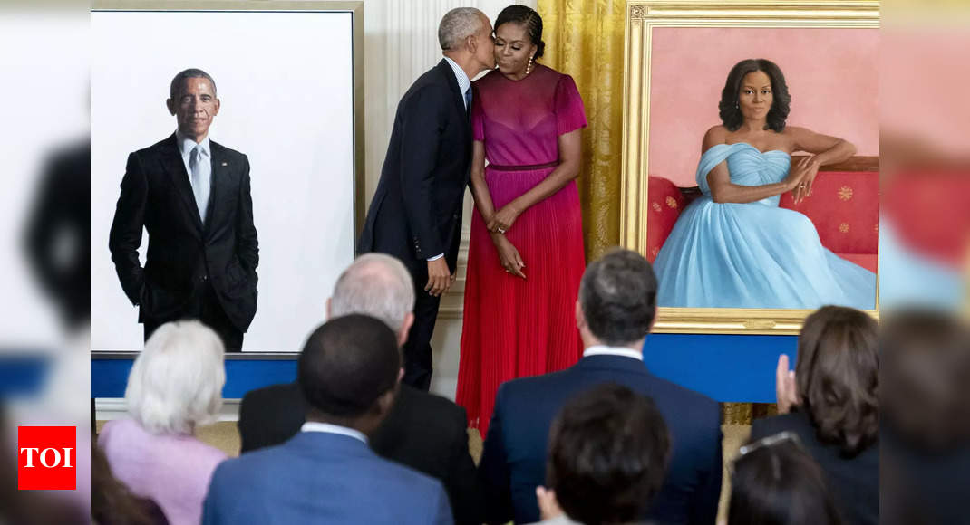 Obamas return to White House: Official portraits unveiled – Times of India