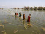 Aid pours into Pakistan; deaths from floods cross 1,200 mark