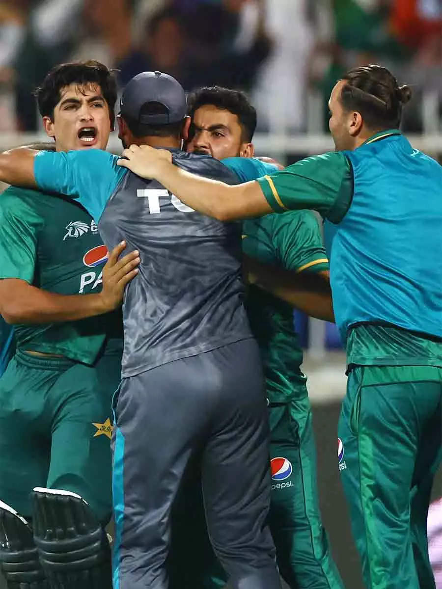 Pakistan beat Afghanistan to knock out India and reach Asia Cup final