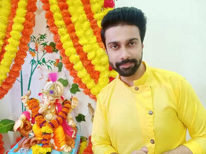 Karan finds it tough to bid adieu to Bappa
