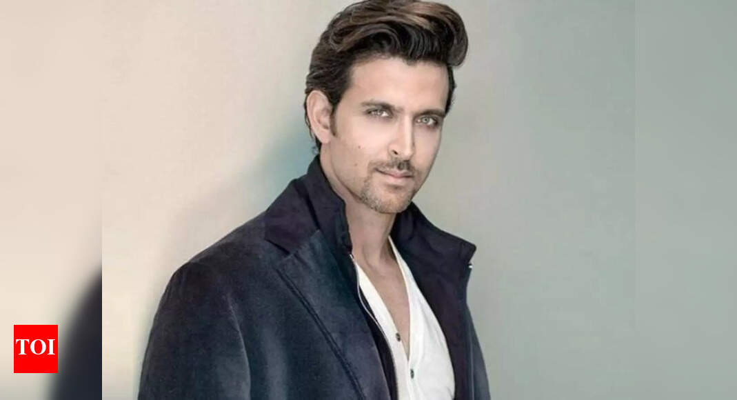'Making 73 look 37' Hrithik Roshan's b'day video message to Rakesh