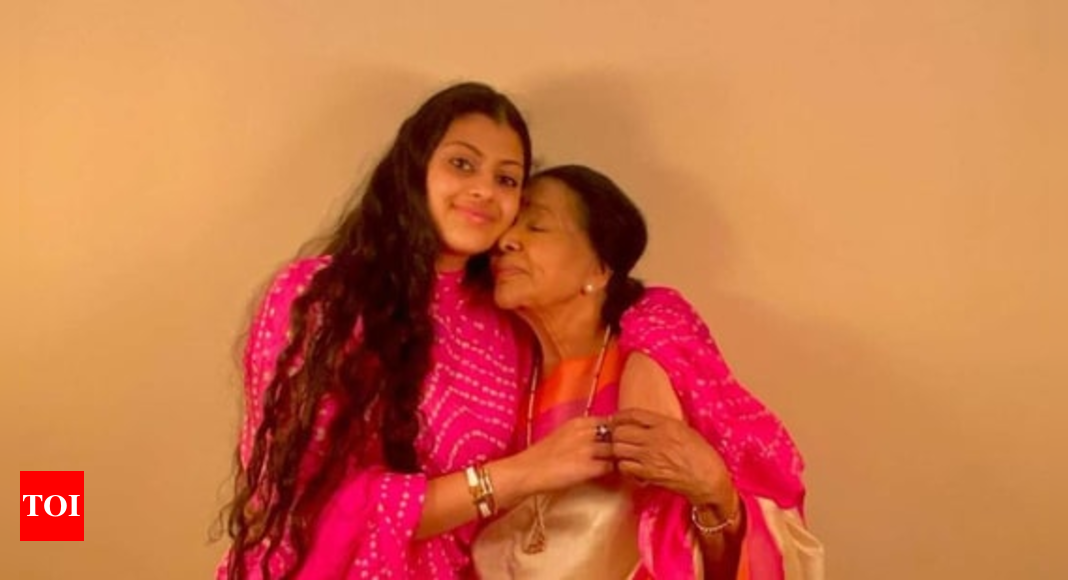 Asha Bhosle turns 89: ‘We don’t want to celebrate much as we are still mourning the loss of Lata Mangeshkar,’ says Zanai Bhosle – Exclusive – Times of India