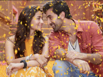 LIVE: Ranbir Kapoor requests fans to not leak spoilers from the film