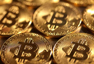Bitcoin leaps over $20,000 as US dollar sags