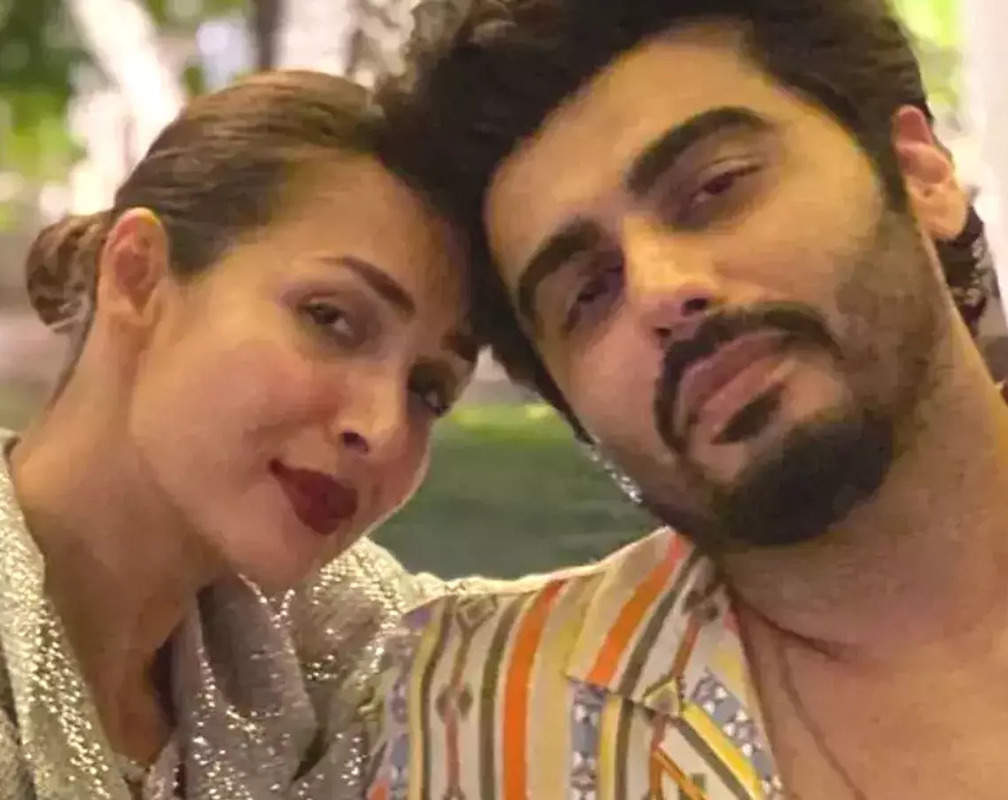 
Couple goals! Arjun Kapoor wins internet as he accompanies Malaika Arora to the airport for the early morning flight
