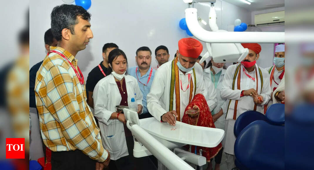 J&K SMVDSB dedicates 'satellite dental clinic' to staff & pilgrims at