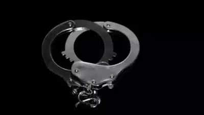 Andhra Pradesh: Notorious thief held, valuables recovered