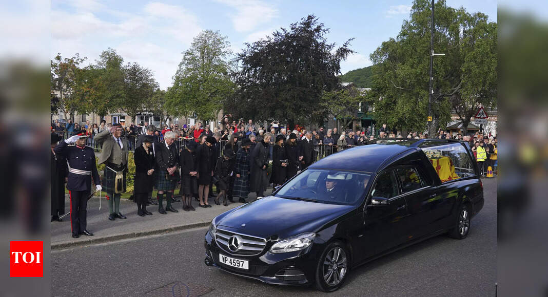 Live: William, Kate, Harry and Meghan view floral tributes to Queen
