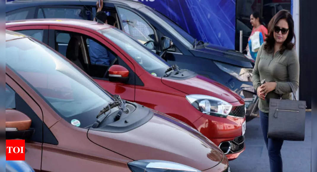 Car dispatches rise 23% on better chip supplies – Times of India