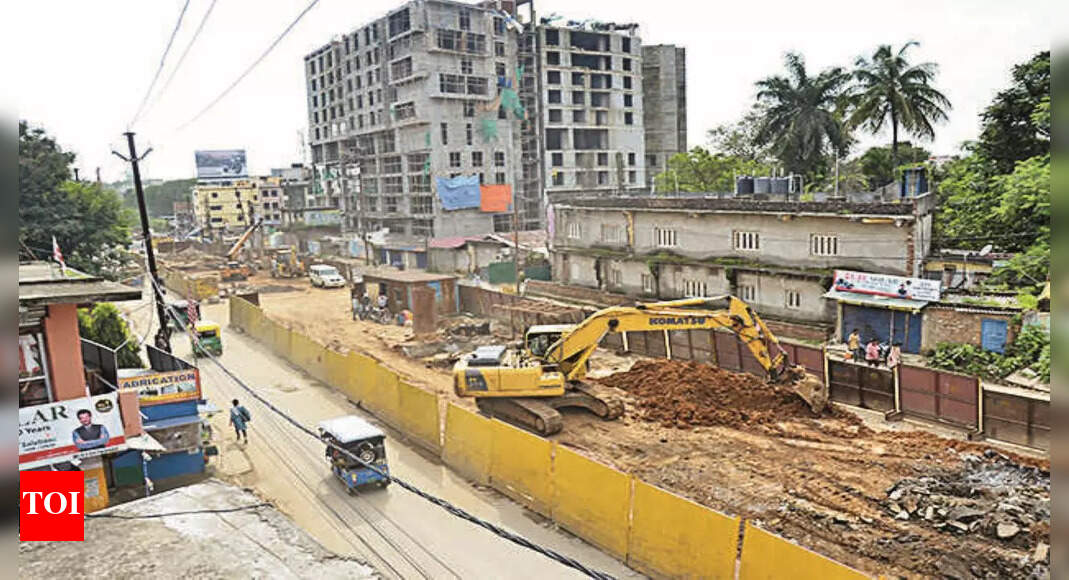 Kanta Toli Chowk Heart Of City Chockablock As Construction Gets In