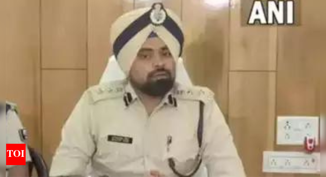 patna-ward-councillor-arrested-11-others-detained-for-thrashing-cops