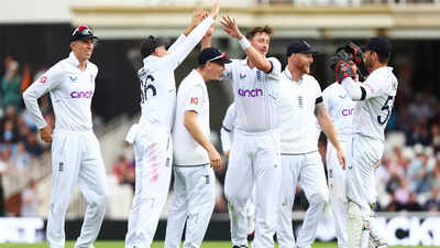 3rd Test: Robinson leads England charge against South Africa at The Oval